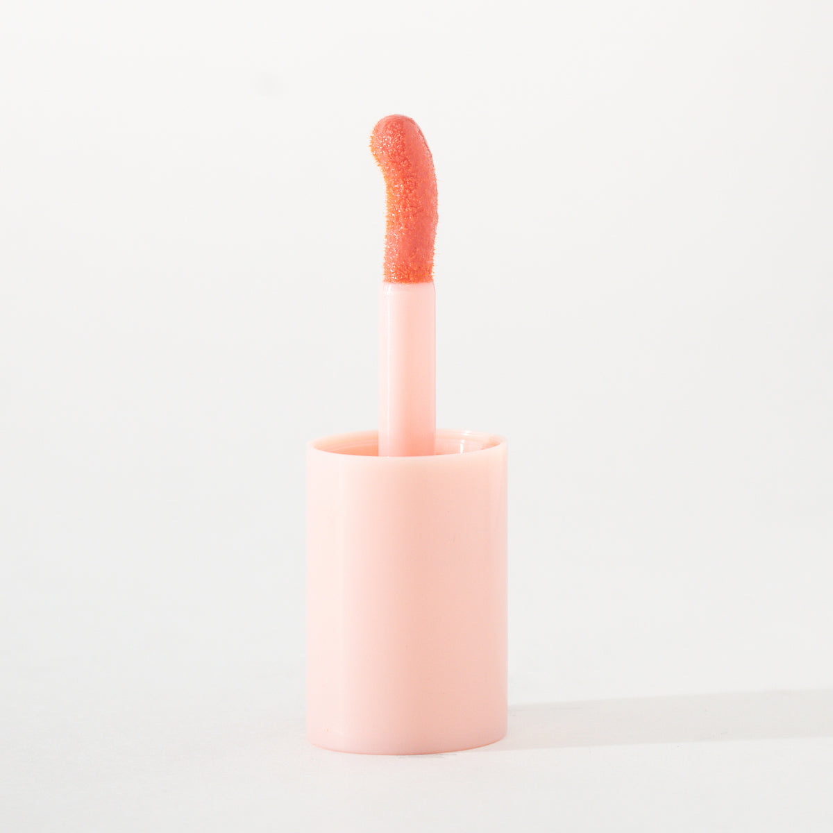 Aplicador Lip Glow Ruby Rose tono Vintage Rose.