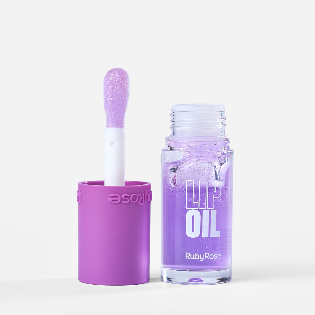 Lip Oil Ruby Rose tono uva con aplicador.