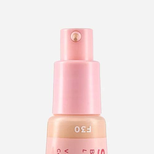 Detalle del dispensador de base líquida Soft Blend Ruby Rose tono F30